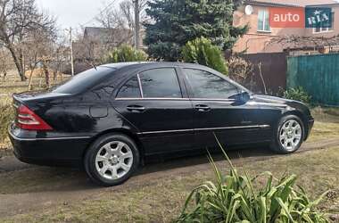 Седан Mercedes-Benz C-Class 2004 в 