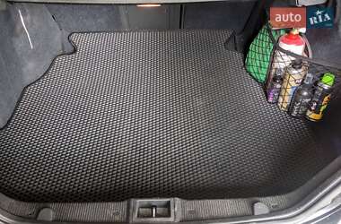 Седан Mercedes-Benz C-Class 2004 в 