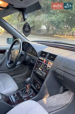 Седан Mercedes-Benz C-Class 1997 в 
