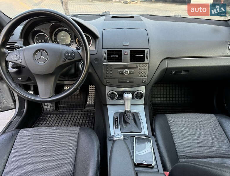 Седан Mercedes-Benz C-Class 2010 в Вінниці