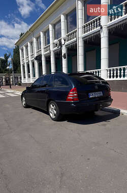 Універсал Mercedes-Benz C-Class 2002 в 