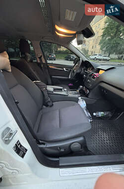 Универсал Mercedes-Benz C-Class 2008 в 