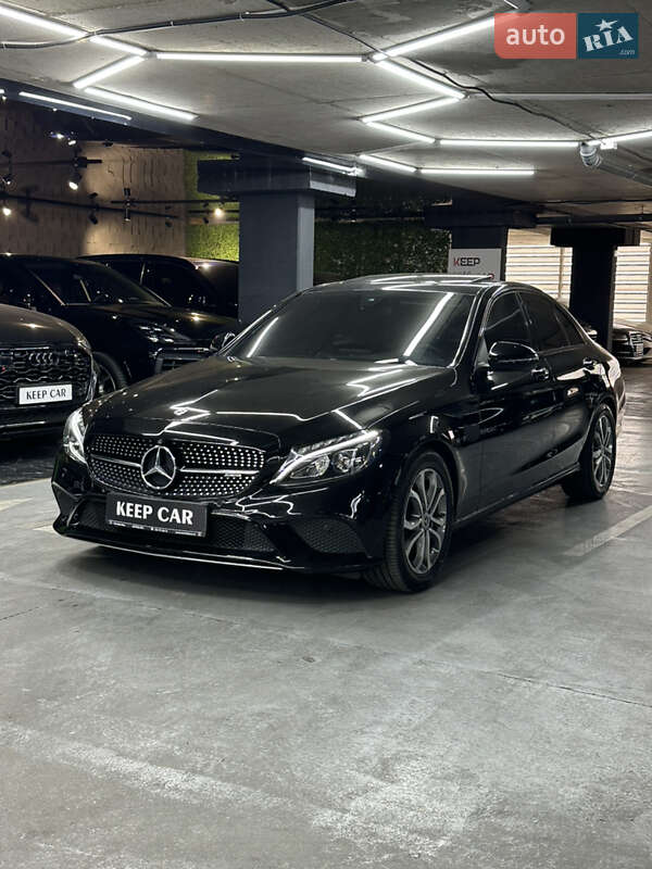 Седан Mercedes-Benz C-Class 2017 в Одессе фото 2 Седан Mercedes-Benz C-Class 2017 в Одессе