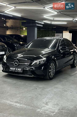 Седан Mercedes-Benz C-Class 2017 в 