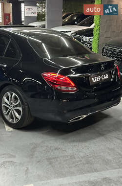 Седан Mercedes-Benz C-Class 2017 в 