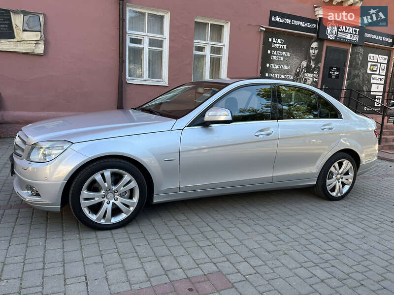 Седан Mercedes-Benz C-Class 2008 в Могилев-Подольске