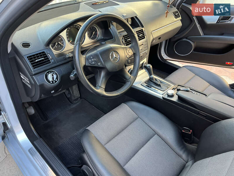 Седан Mercedes-Benz C-Class 2008 в Могилев-Подольске