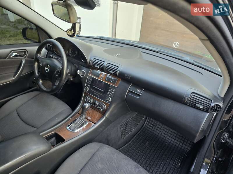 Седан Mercedes-Benz C-Class 2007 в Гадячі