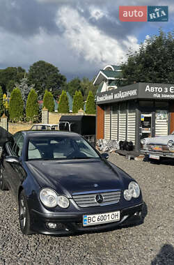 Купе Mercedes-Benz C-Class 2004 в 