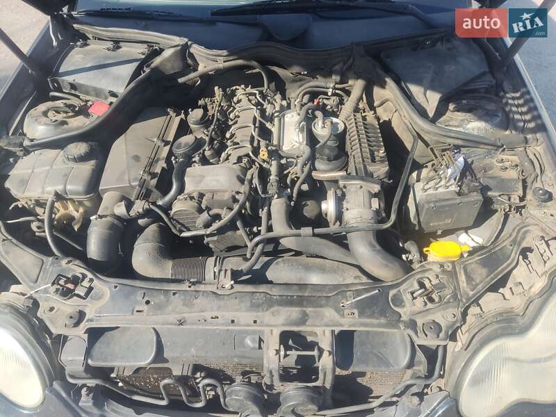 Універсал Mercedes-Benz C-Class 2002 в Узині