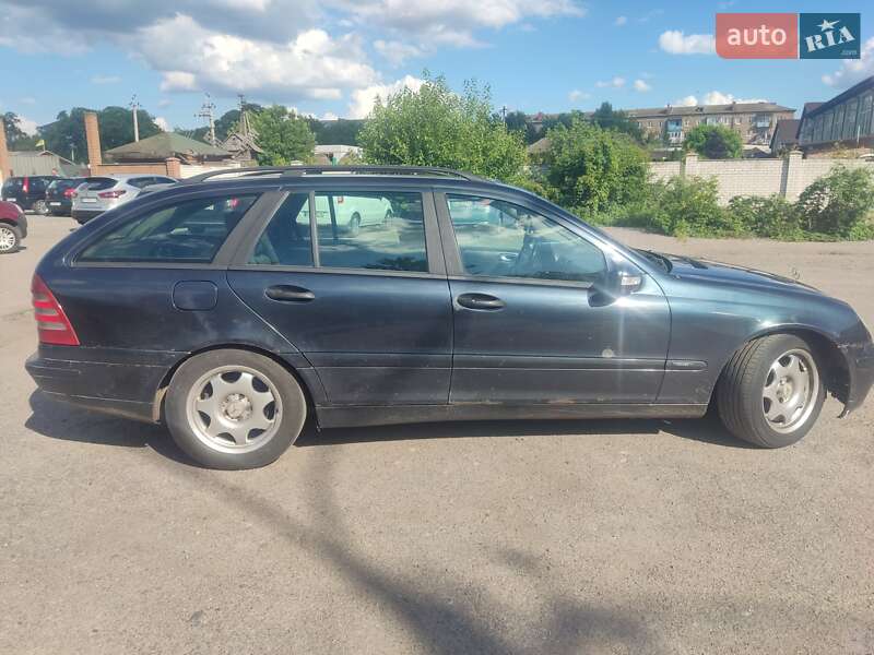 Універсал Mercedes-Benz C-Class 2002 в Узині