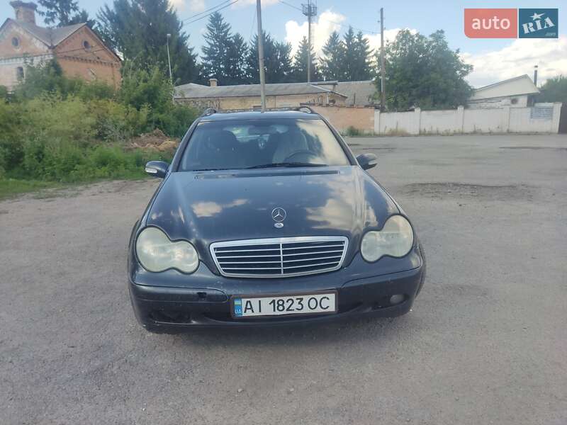 Універсал Mercedes-Benz C-Class 2002 в Узині