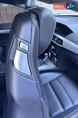 Купе Mercedes-Benz C-Class 2015 в 