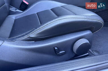 Купе Mercedes-Benz C-Class 2015 в 