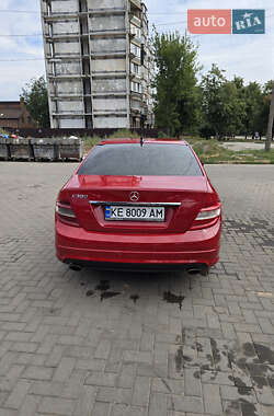 Седан Mercedes-Benz C-Class 2011 в 