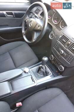 Универсал Mercedes-Benz C-Class 2008 в 