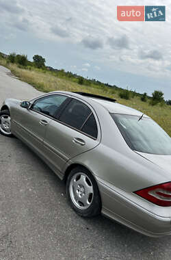 Седан Mercedes-Benz C-Class 2002 в 