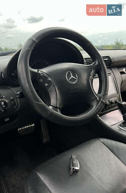 Седан Mercedes-Benz C-Class 2002 в 
