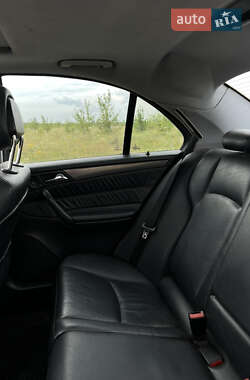 Седан Mercedes-Benz C-Class 2002 в 