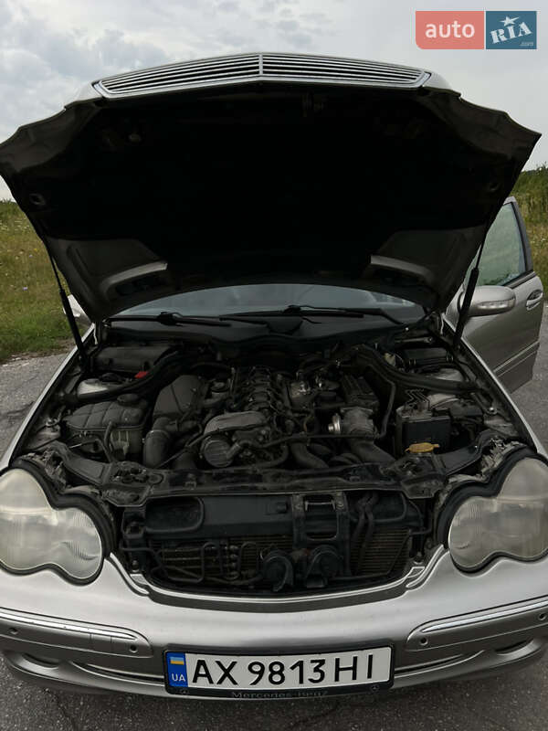 Седан Mercedes-Benz C-Class 2002 в Полонном