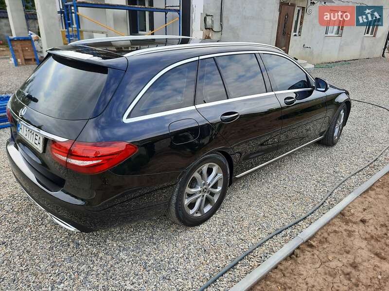 Універсал Mercedes-Benz C-Class 2017 в Івано-Франківську