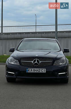 Mercedes-Benz C-Class 2011