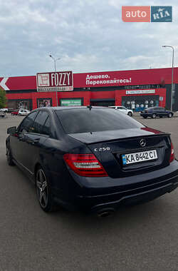 Седан Mercedes-Benz C-Class 2011 в 