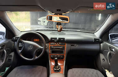 Универсал Mercedes-Benz C-Class 2003 в 
