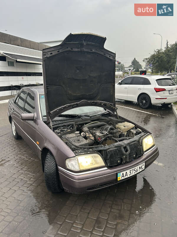 Mercedes-Benz C-Class 1995