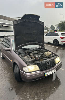 Седан Mercedes-Benz C-Class 1995 в 