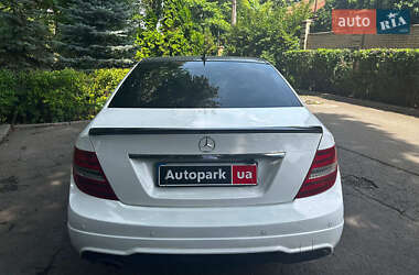 Седан Mercedes-Benz C-Class 2012 в 