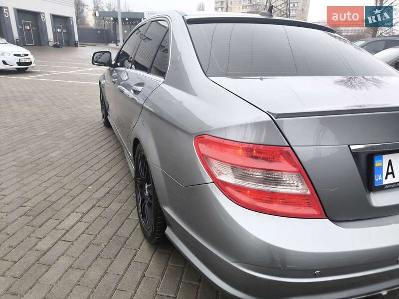 Седан Mercedes-Benz C-Class 2008 в Киеве