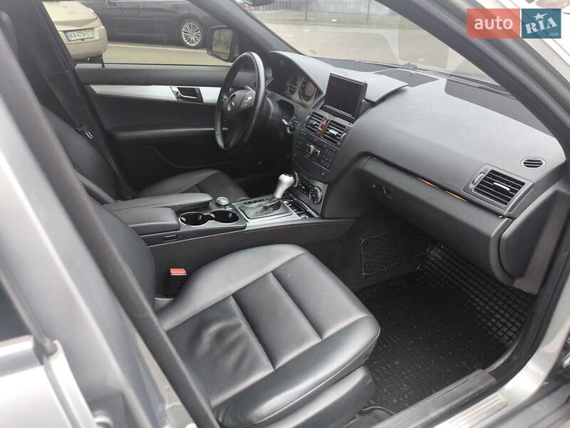 Седан Mercedes-Benz C-Class 2008 в Киеве
