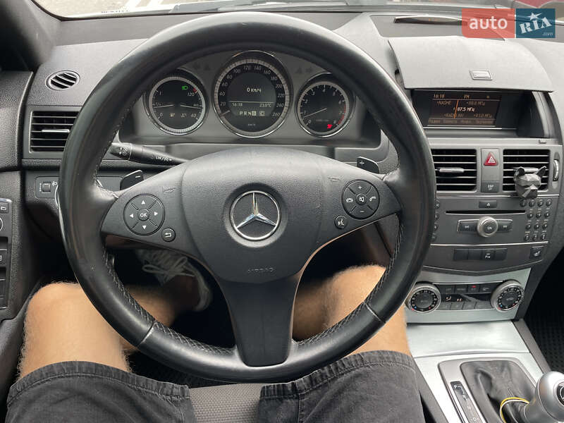 Седан Mercedes-Benz C-Class 2009 в Ивано-Франковске фото 13 Седан Mercedes-Benz C-Class 2009 в Ивано-Франковске
