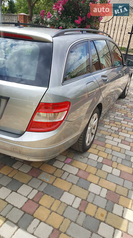 Универсал Mercedes-Benz C-Class 2010 в Бердичеве