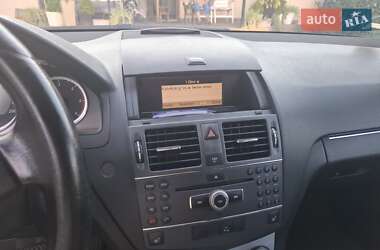 Универсал Mercedes-Benz C-Class 2009 в 