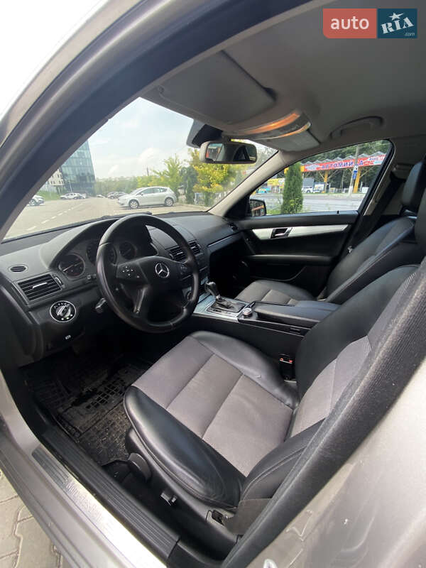 Седан Mercedes-Benz C-Class 2007 в Тернополе