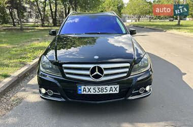 Универсал Mercedes-Benz C-Class 2011 в Полтаве