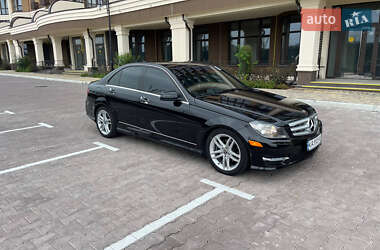 Седан Mercedes-Benz C-Class 2011 в Києві