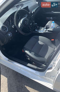 Универсал Mercedes-Benz C-Class 2012 в 