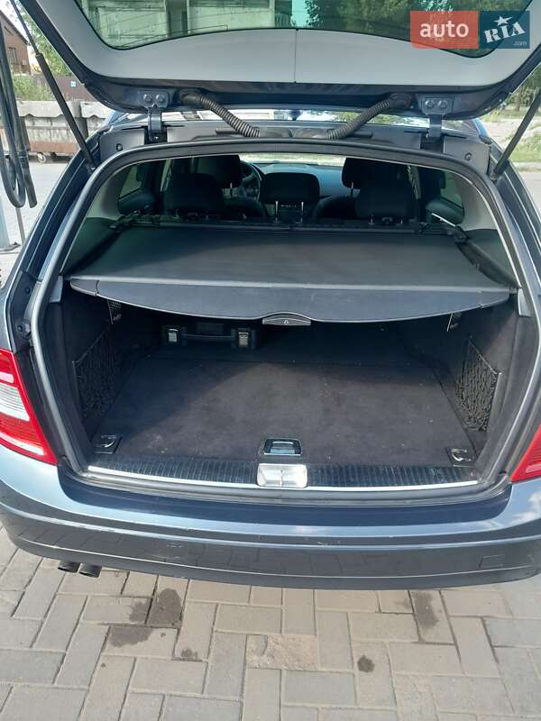Универсал Mercedes-Benz C-Class 2008 в Кривом Роге