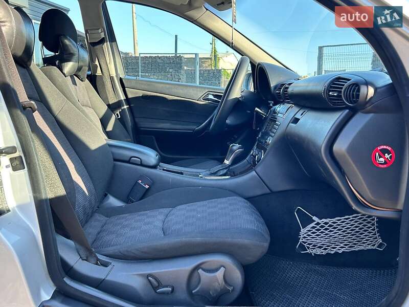 Универсал Mercedes-Benz C-Class 2004 в Одессе