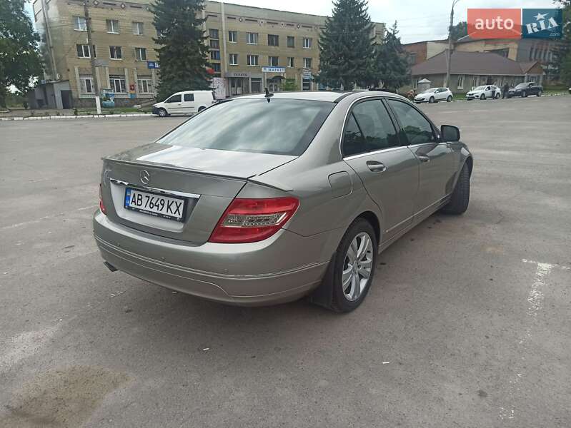 Седан Mercedes-Benz C-Class 2008 в Тыврове