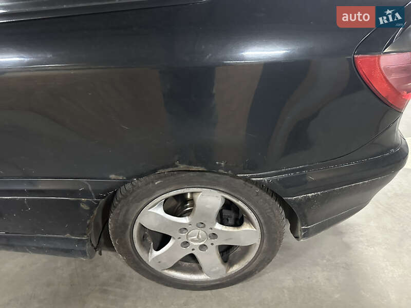 Купе Mercedes-Benz C-Class 2001 в Львові