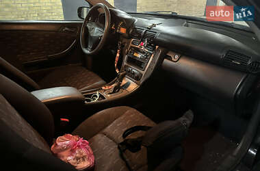 Купе Mercedes-Benz C-Class 2001 в 