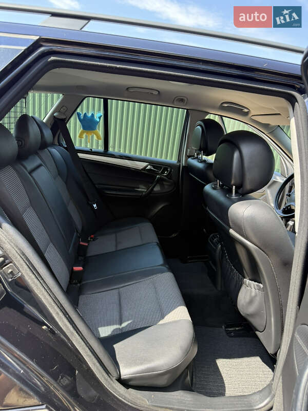 Универсал Mercedes-Benz C-Class 2005 в Сокале