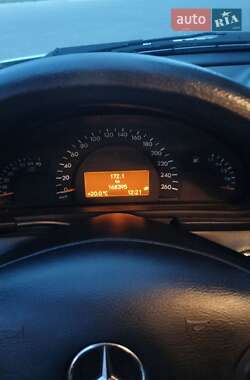 Седан Mercedes-Benz C-Class 2000 в 