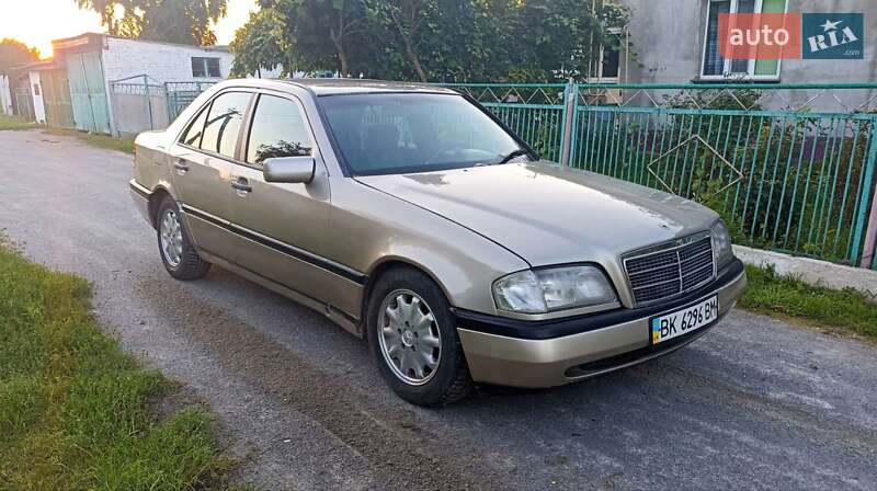 Mercedes-Benz C-Class 1994
