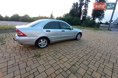 Седан Mercedes-Benz C-Class 2000 в 