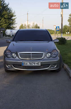 Седан Mercedes-Benz C-Class 2005 в 